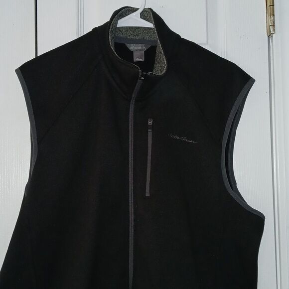Eddie Bauer black zip up vest casual 3 pocket casual Sz L NWOT - Picture 3 of 7